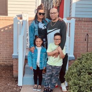 Meet your Posher, Holly